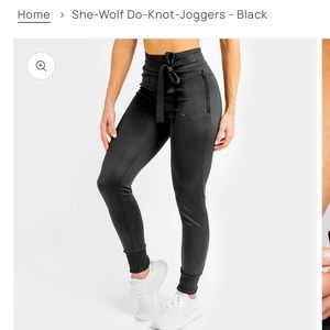 Squat wolf do knot joggers size M black